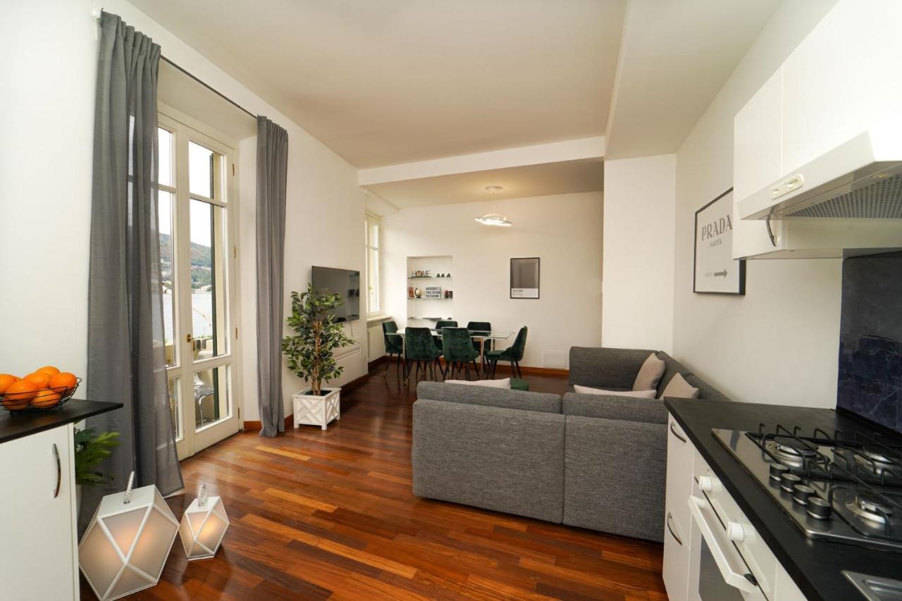 Appartamento Esclusivo Fronte Lago, In Centro A Como Con Garage Esterno foto